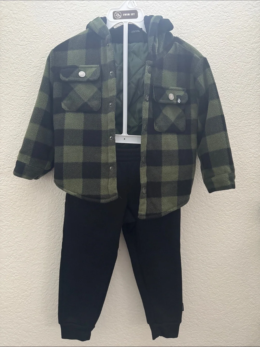 Toddler Boy 3T Outfit Bundle Volcom Hooded Shacket Joggers & Plaid Jacket 3PCS